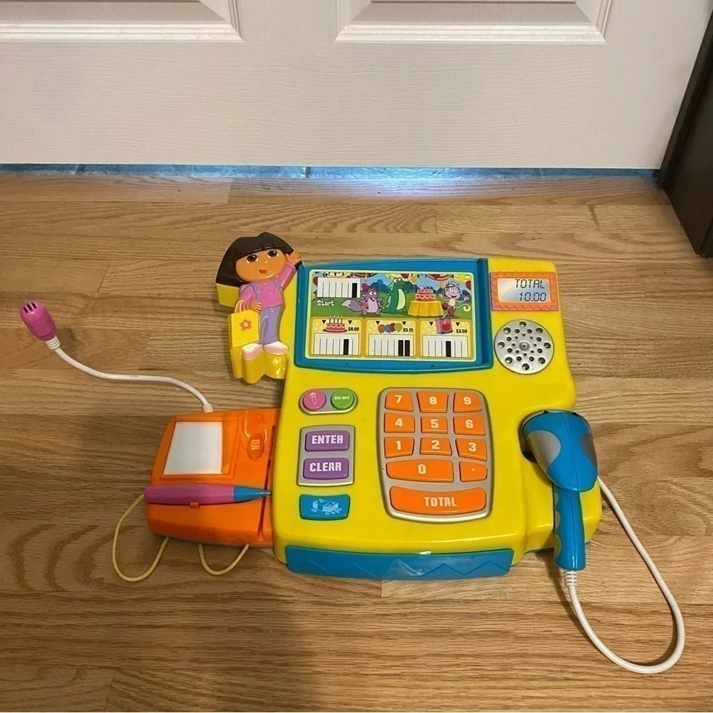 Dora the Explorer Fisher Price Shopping Adventure Cash Register 2005